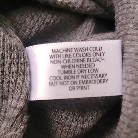 U.S. Polo Assn. Gray Long Sleeve Size L - Picture 4 of 6